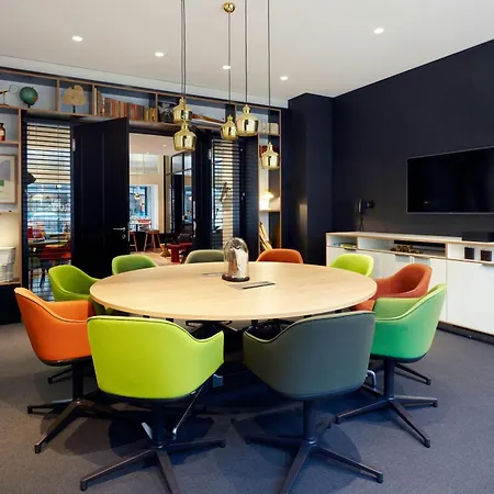 Citizenm Готель 4*