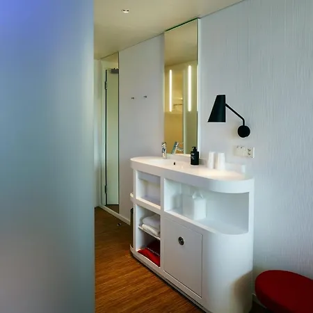 Otel Citizenm 4*